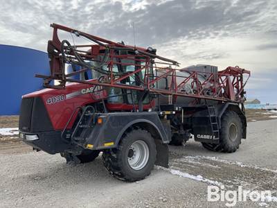 2013 Case IH 4030 Titan 2WD Self Propelled Floater Sprayer