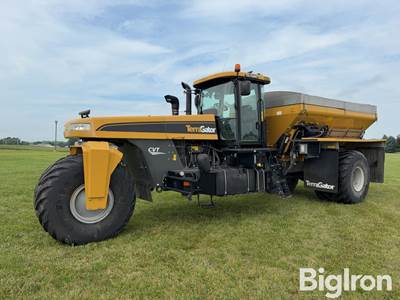 2019 Terragator TG7300C Dry Spreader Floater