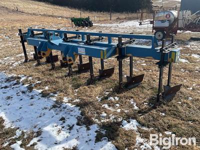 1999 Agri-Products 6R30 Ditcher