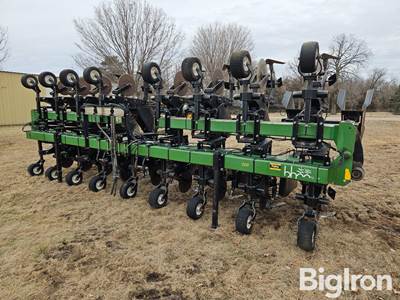 B&H 16R30 Cultivator