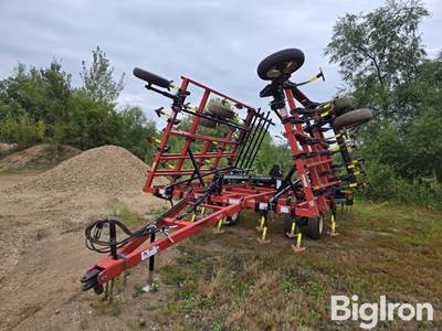 Brent 2200 Field Cultivator