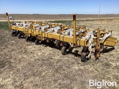 Buffalo 4630-6-30 7R30 Cultivator