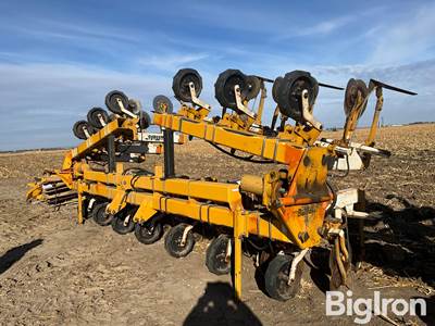 Buffalo 6300 Cultivator/Hiller