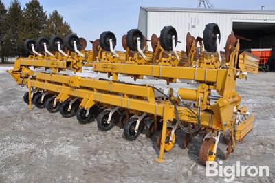 Buffalo 6300 16R30 3-Pt Cultivator