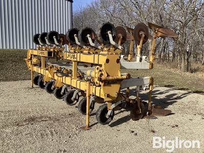 Buffalo 6300 High Residue 12R30 Cultivator/Ditcher