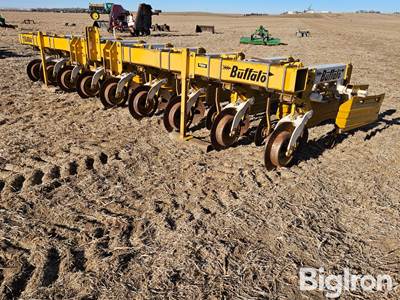 Buffalo 6600 8R30 High Residue Cultivator