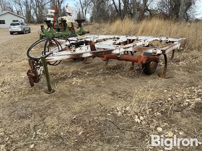 Chem-Farm CP-71 Field Cultivator/Chisel w/Sweeps