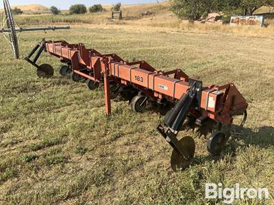 Case IH 183 16' 3-Pt Field Cultivator