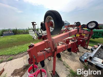 Case IH 1830 Cultivator