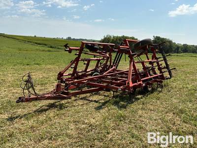 Case IH 4800 23' Field Cultivator