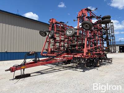 Case IH Tigermate 200 60’ Field Cultivator