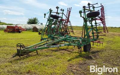 Deutz-Allis 27' Field Cultivator