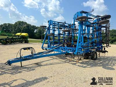 1998 DMI TigerMate II 50' Field Cultivator