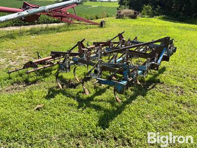 Ford 6 Row Field Cultivator w/Harrow