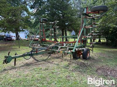 Glencoe 300 24' Cultivator