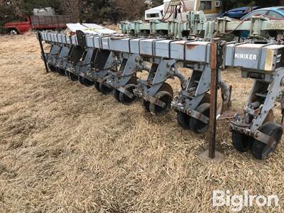 Hiniker 6000 Cultivator