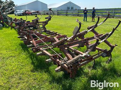 International 45 Field Cultivator