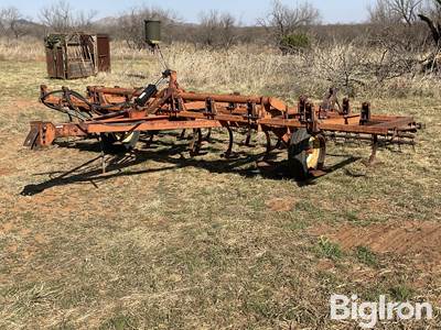 International Field Cultivator