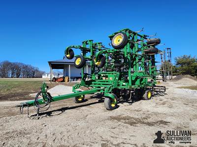 2011 John Deere 2210 44'5" Field Cultivator