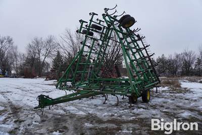 John Deere 960 44' Field Cultivator w/Summers 3-Bar Harrow
