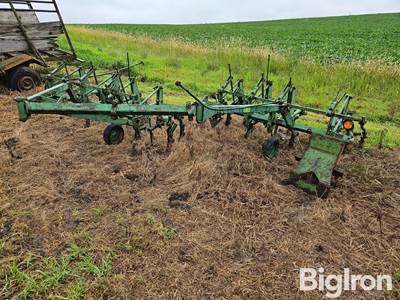 John Deere AT40 Front Mount Cultivator