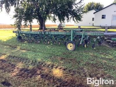 John Deere ER014 Rear Mount Cultivator