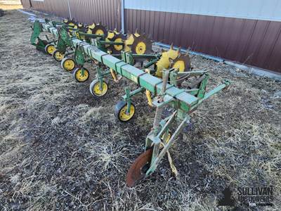 John Deere ER104 6R30" Cultivator