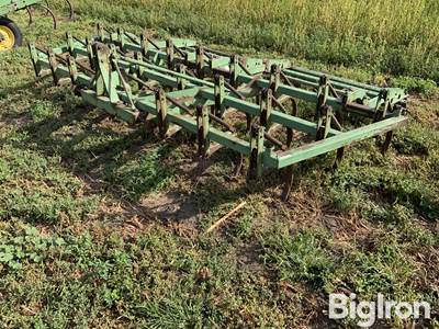 John Deere 12’ Field Cultivator w/Harrow