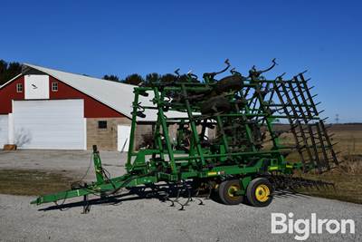 John Deere 28' Field Cultivator