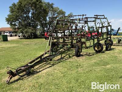John Deere Springtooth Field Cultivator