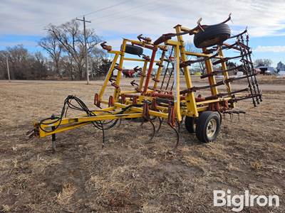 Kent 5322 82 22' Field Cultivator