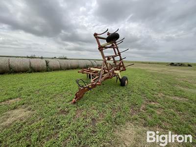 Krause 3500 22’ Row Crop Cultivator