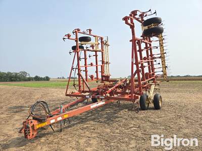 Krause 4236 3-Section Field Cultivator