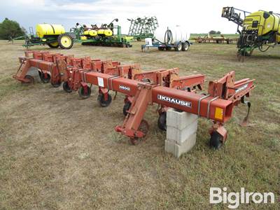Krause 4600 8R30 Cultivator