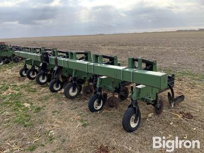 Lorenz 6R36 Cultivator