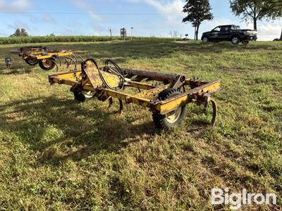 Landoll 3311 Field Cultivator