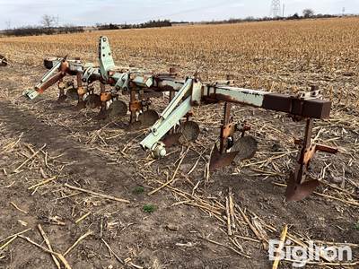 Orthman 6R36 Cultivator