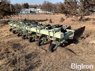 Orthman 6R36 3-Pt Cultivator