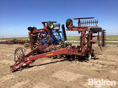 Sunflower 3672-35 Field Cultivator