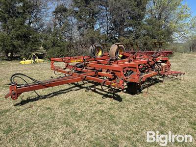 Sunflower 5131-26 26’ Field Cultivator