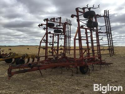 Sunflower 5531 Field Cultivator