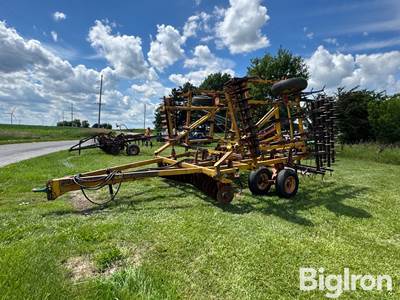 6323D 24' Field Cultivator