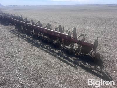 8R30” Row Crop Cultivator