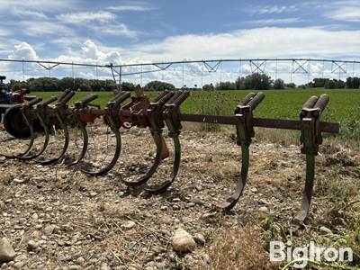 Chisel Plow