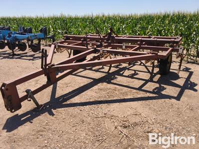 Wil-Rich 14' Field Cultivator