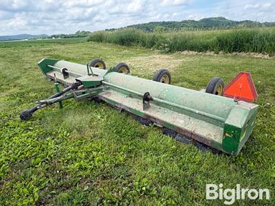 John Deere 120 Pull-Type Field Shredder/Stalk Chopper