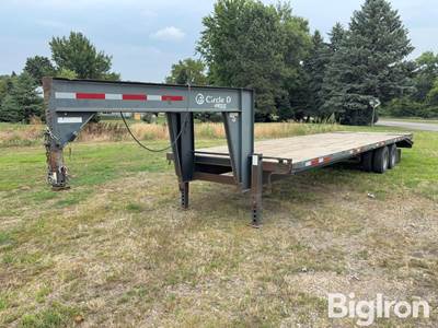 2005 Circle D 31' T/A Dual Flatbed Trailer