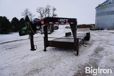 2017 DCT ST26 26' T/A Gooseneck Flatbed Trailer w/16' Tilt Bed