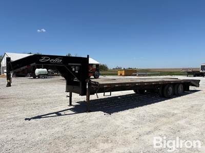 2007 Delta 30' T/A Gooseneck Dually Trailer