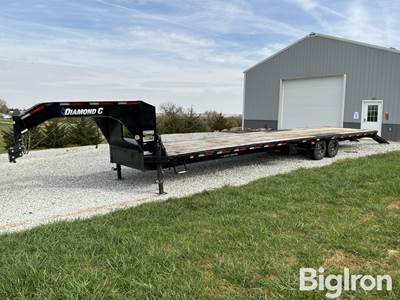 2024 Diamond C FMAX207 35’ T/A Gooseneck Flatbed Trailer